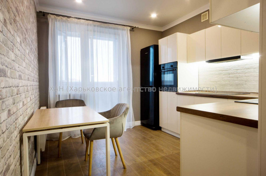 Продам квартиру, Победы просп. , 1  ком., 47.30 м², евроремонт 