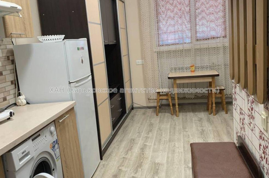 Продам квартиру, Сергея Тимошенко ул. , 1  ком., 19 м², евроремонт 