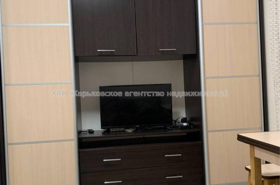 Продам квартиру, Сергея Тимошенко ул. , 1  ком., 19 м², евроремонт 