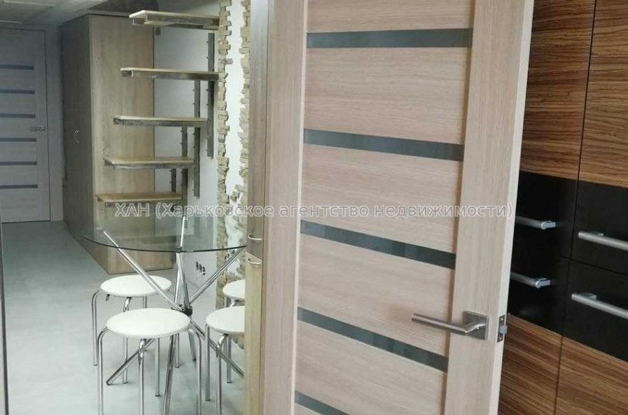 Продам квартиру, Морозова ул. , 1 кім., 30 м², евроремонт 
