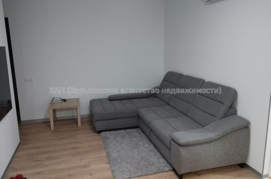 Продам квартиру, Домостроительная ул. , 3 кім., 81 м², авторский дизайн 