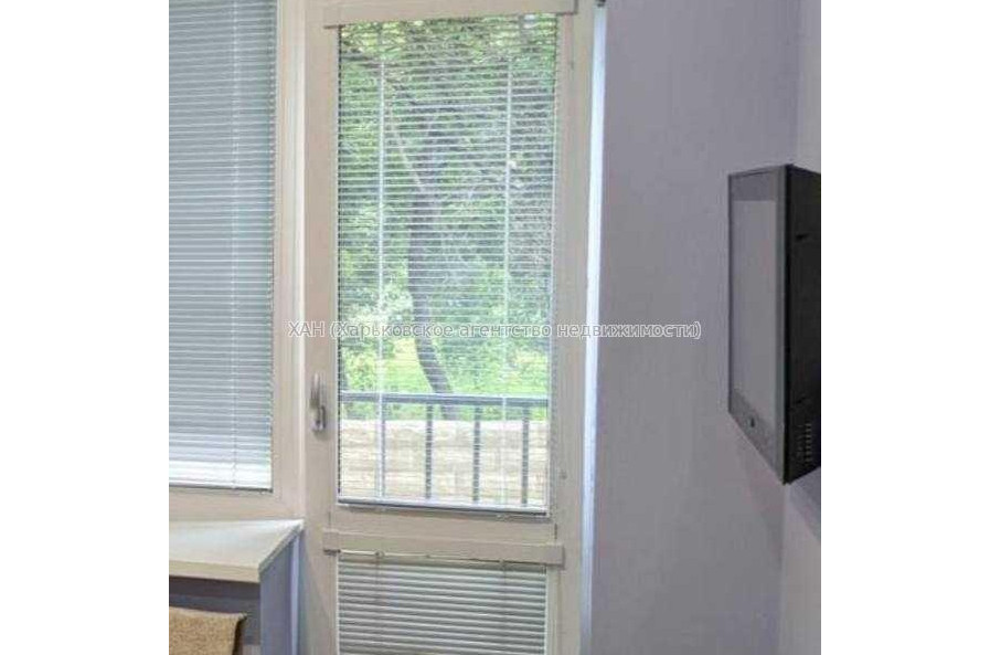 Продам квартиру, Белобровский пер. , 1  ком., 13 м², капитальный ремонт 