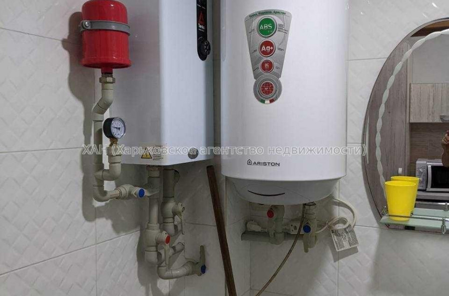 Продам квартиру, Белобровский пер. , 1  ком., 13 м², капитальный ремонт 