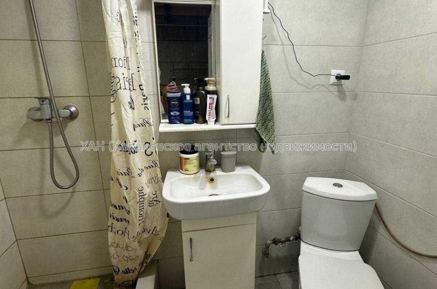 Продам квартиру, Лозовская ул. , 1 кім., 23 м², капитальный ремонт 