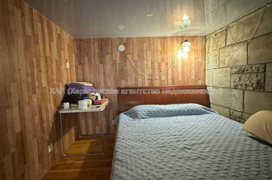 Продам квартиру, Лозовская ул. , 1 кім., 23 м², капитальный ремонт 