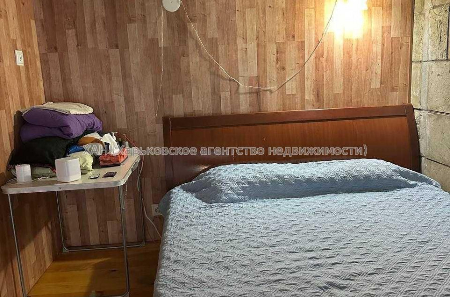 Продам квартиру, Лозовская ул. , 1 кім., 23 м², капитальный ремонт 