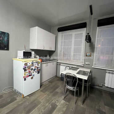 Продам квартиру, Навчальная ул. , 1 кім., 20.10 м², евроремонт 