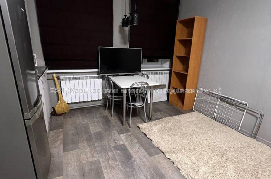 Продам квартиру, Навчальная ул. , 1 кім., 20.10 м², евроремонт 