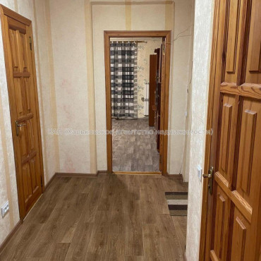 Продам квартиру, Алчевских ул. , 2  ком., 55.60 м², косметический ремонт 