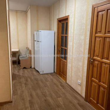 Продам квартиру, Алчевских ул. , 2  ком., 55.60 м², косметический ремонт 