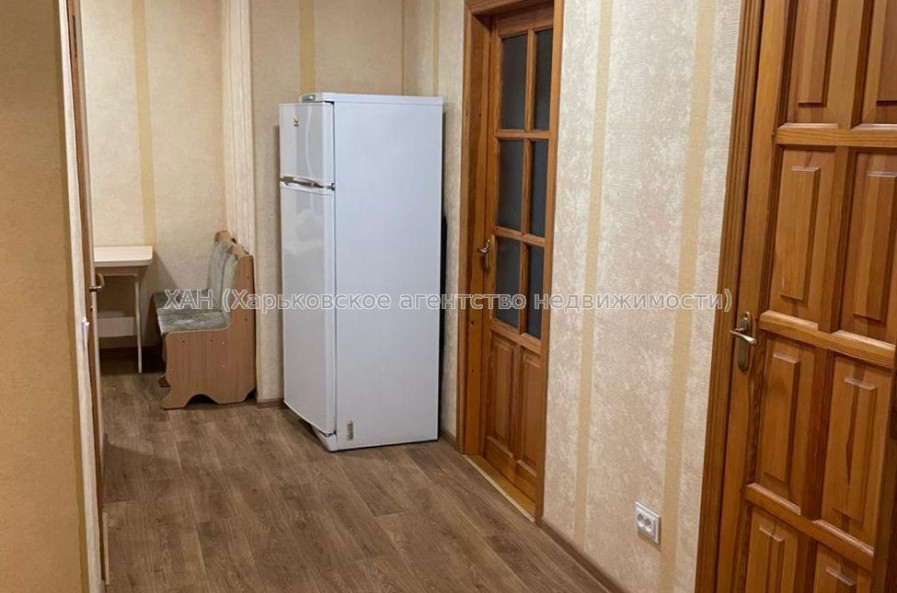 Продам квартиру, Алчевских ул. , 2  ком., 55.60 м², косметический ремонт 