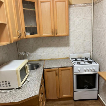 Продам квартиру, Алчевских ул. , 2  ком., 55.60 м², косметический ремонт 