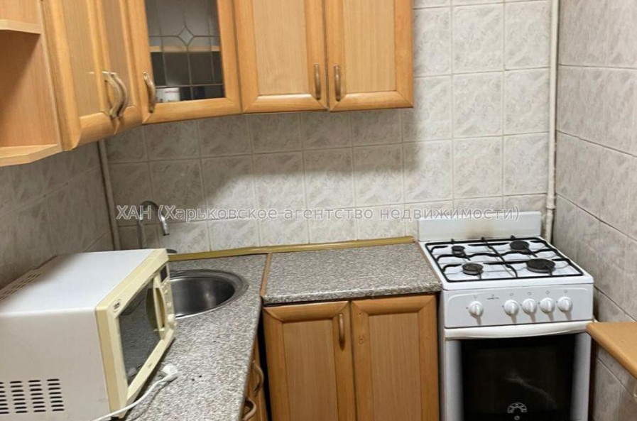 Продам квартиру, Алчевских ул. , 2  ком., 55.60 м², косметический ремонт 