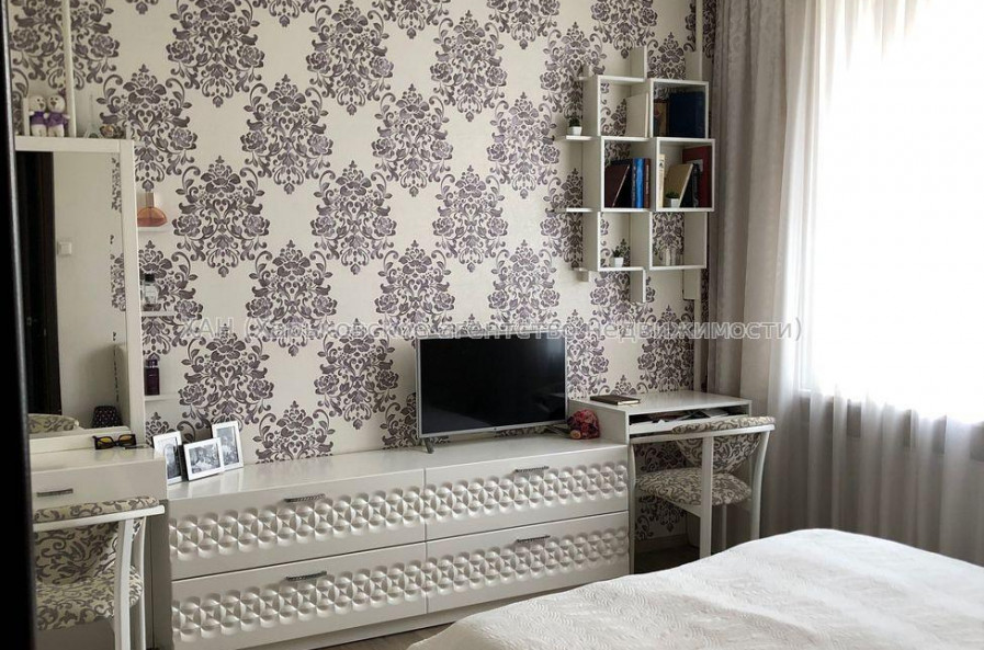 Продам квартиру, Библика ул. , 3  ком., 77 м², евроремонт 