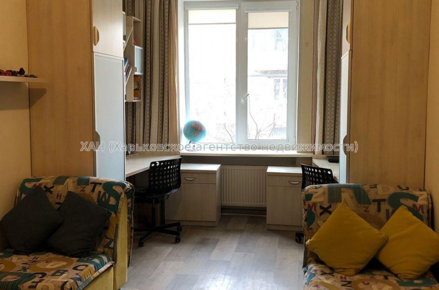Продам квартиру, Библика ул. , 3  ком., 77 м², евроремонт 