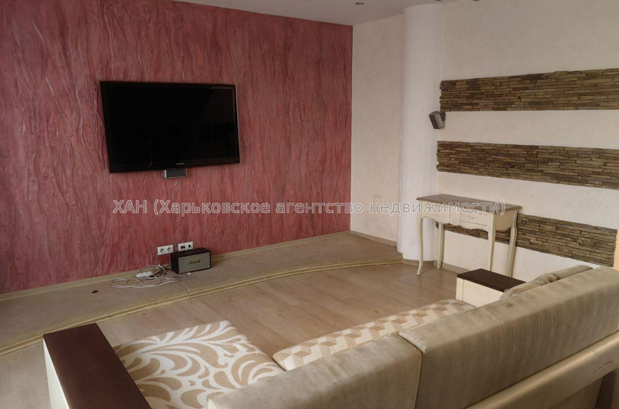 Продам квартиру, Аэрокосмический пр. , 3  ком., 115 м², авторский дизайн 