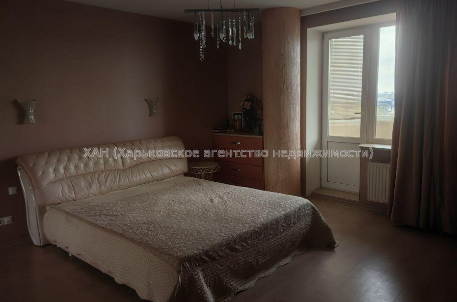 Продам квартиру, Аэрокосмический пр. , 3  ком., 115 м², авторский дизайн 