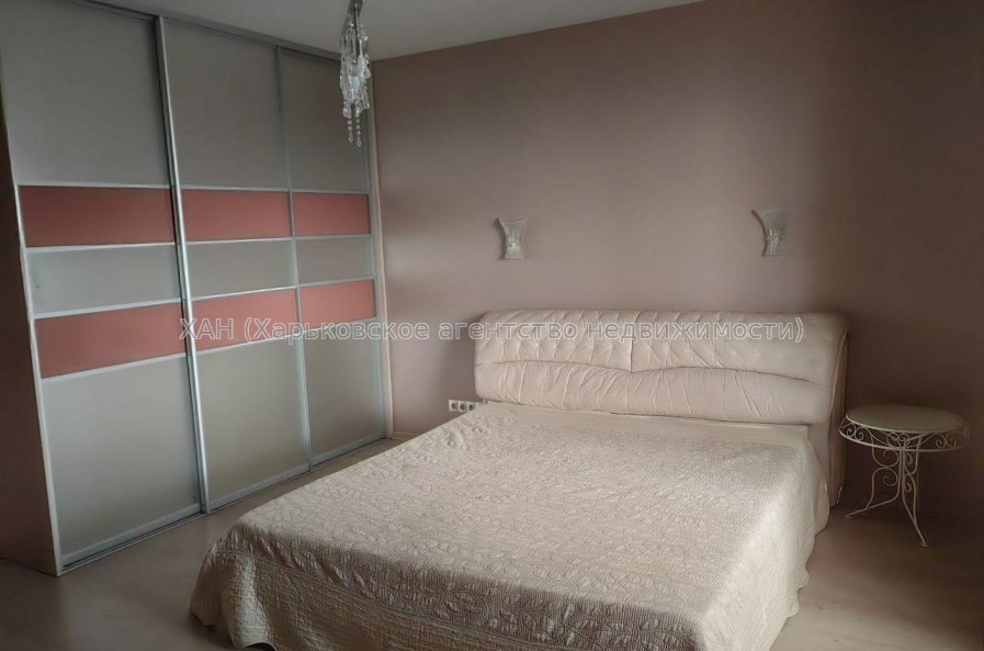 Продам квартиру, Аэрокосмический пр. , 3  ком., 115 м², авторский дизайн 