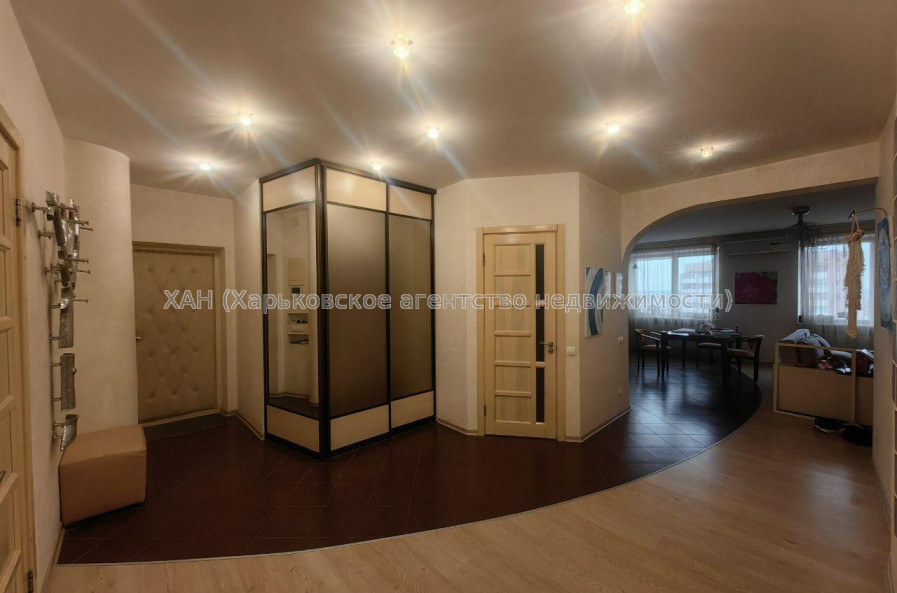 Продам квартиру, Аэрокосмический пр. , 3  ком., 115 м², авторский дизайн 