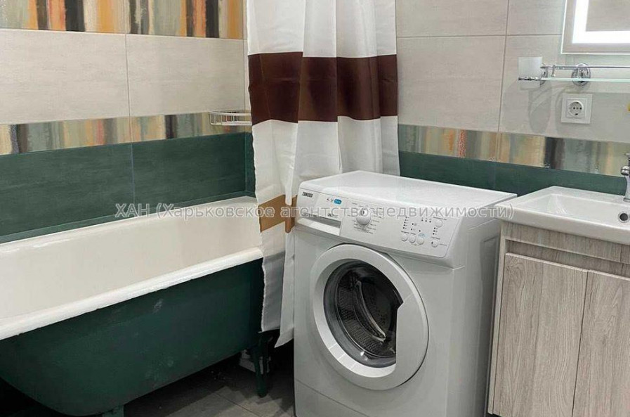 Продам квартиру, Аэрокосмический пр. , 2 кім., 50.70 м², евроремонт 