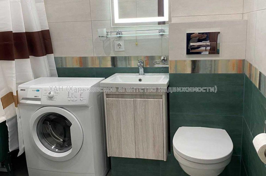Продам квартиру, Аэрокосмический пр. , 2 кім., 50.70 м², евроремонт 