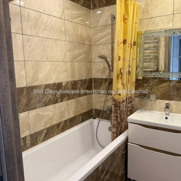 Продам квартиру, Ньютона ул. , 2 кім., 59 м², авторский дизайн 