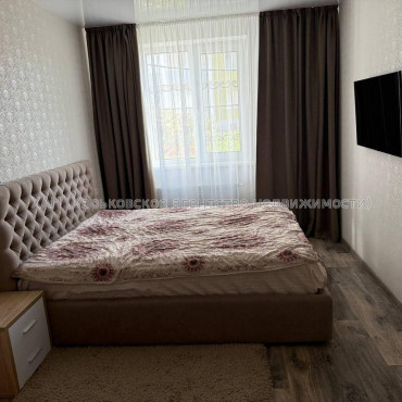 Продам квартиру, Ньютона ул. , 2 кім., 59 м², авторский дизайн 