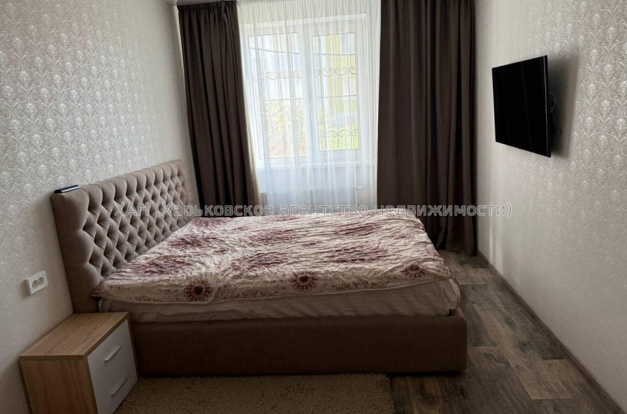 Продам квартиру, Ньютона ул. , 2 кім., 59 м², авторский дизайн 