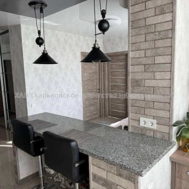 Продам квартиру, Ньютона ул. , 2 кім., 59 м², авторский дизайн 