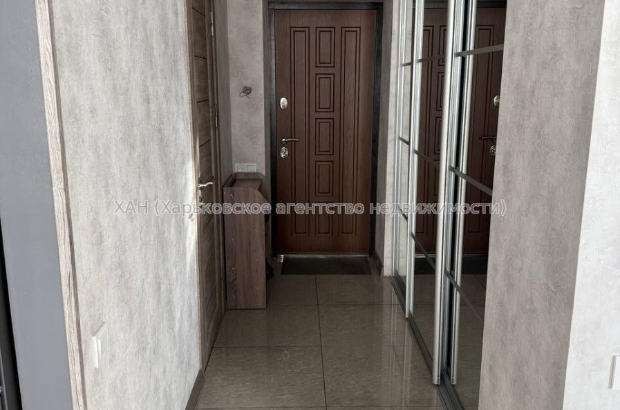 Продам квартиру, Ньютона ул. , 2 кім., 59 м², авторский дизайн 