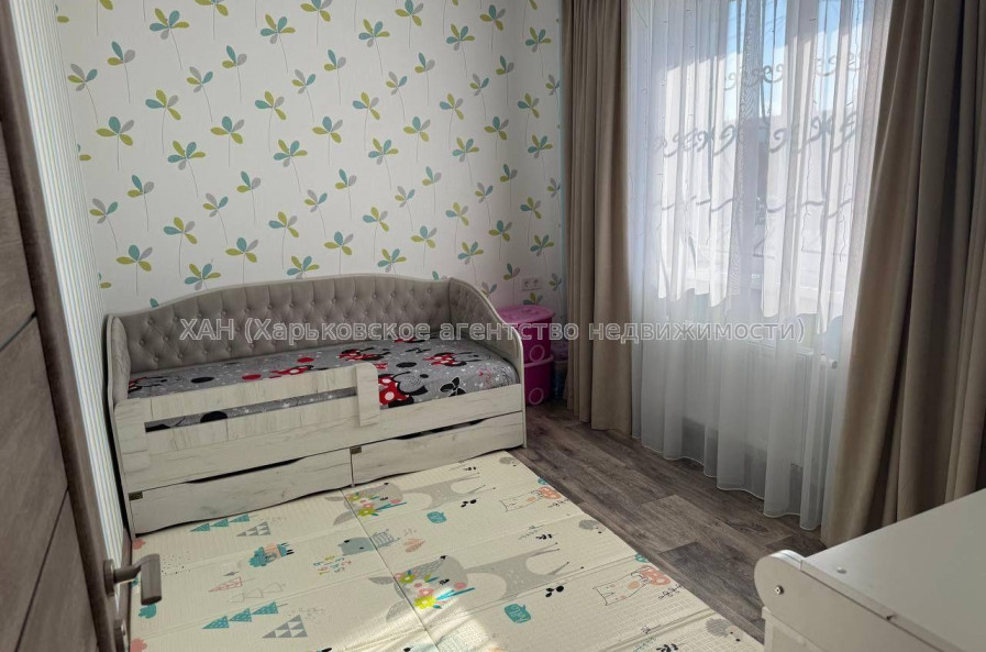 Продам квартиру, Ньютона ул. , 2 кім., 59 м², авторский дизайн 