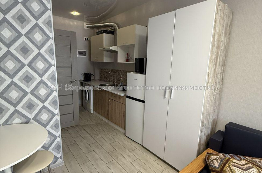 Продам квартиру, Шевченковский пер. , 1 кім., 19 м², евроремонт 