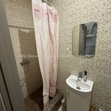 Продам квартиру, Шевченковский пер. , 1 кім., 19 м², евроремонт 