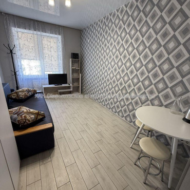 Продам квартиру, Шевченковский пер. , 1 кім., 19 м², евроремонт 