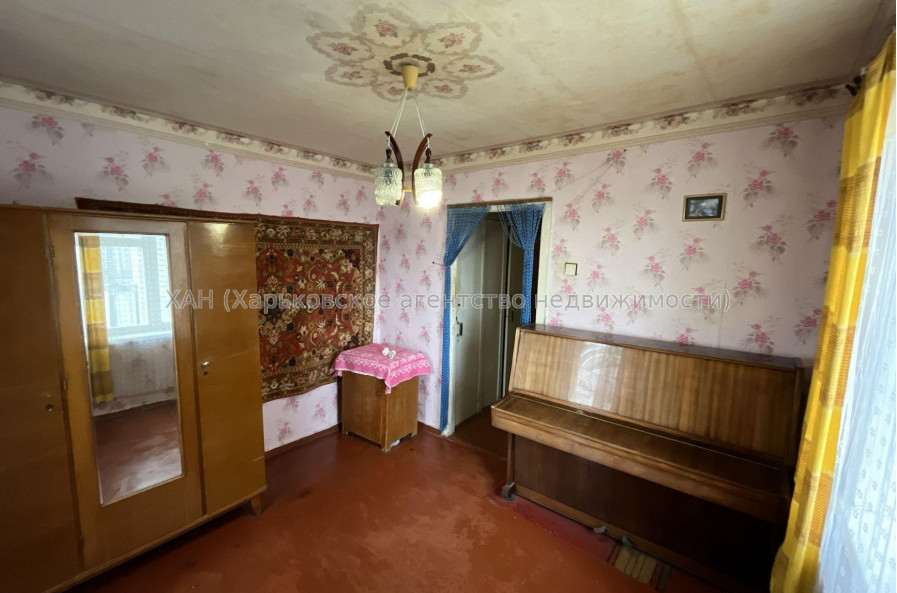 Продам квартиру, Павла Тычины ул. , 3  ком., 65.80 м², советский ремонт 