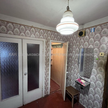 Продам квартиру, Павла Тычины ул. , 23 , 3  ком., 65.80 м², советский ремонт 