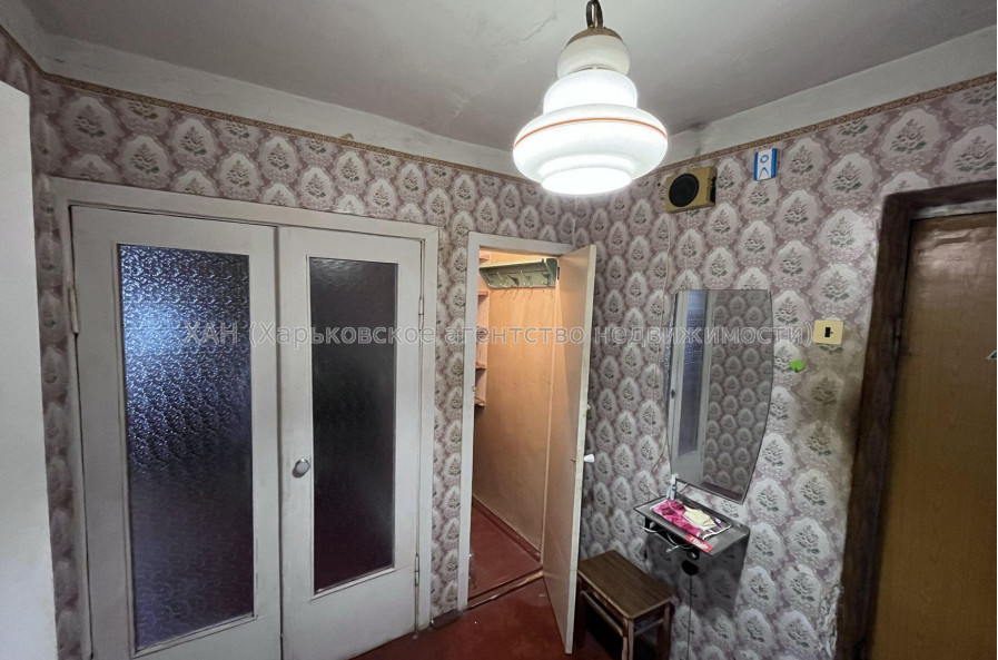 Продам квартиру, Павла Тычины ул. , 23 , 3  ком., 65.80 м², советский ремонт 