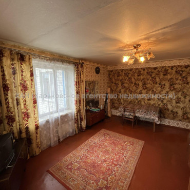 Продам квартиру, Павла Тычины ул. , 23 , 3  ком., 65.80 м², советский ремонт 