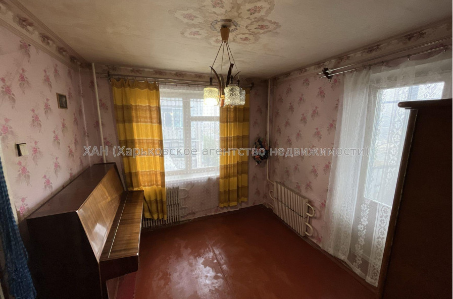 Продам квартиру, Павла Тычины ул. , 23 , 3  ком., 65.80 м², советский ремонт 