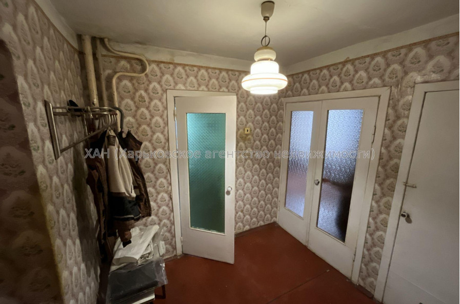 Продам квартиру, Павла Тычины ул. , 23 , 3  ком., 65.80 м², советский ремонт 