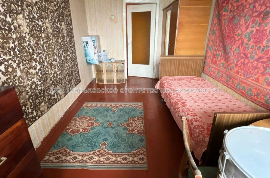 Продам квартиру, Павла Тычины ул. , 23 , 3  ком., 65.80 м², советский ремонт 