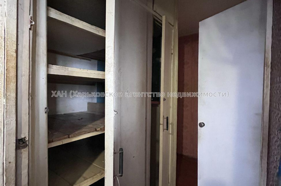 Продам квартиру, Павла Тычины ул. , 23 , 3  ком., 65.80 м², советский ремонт 