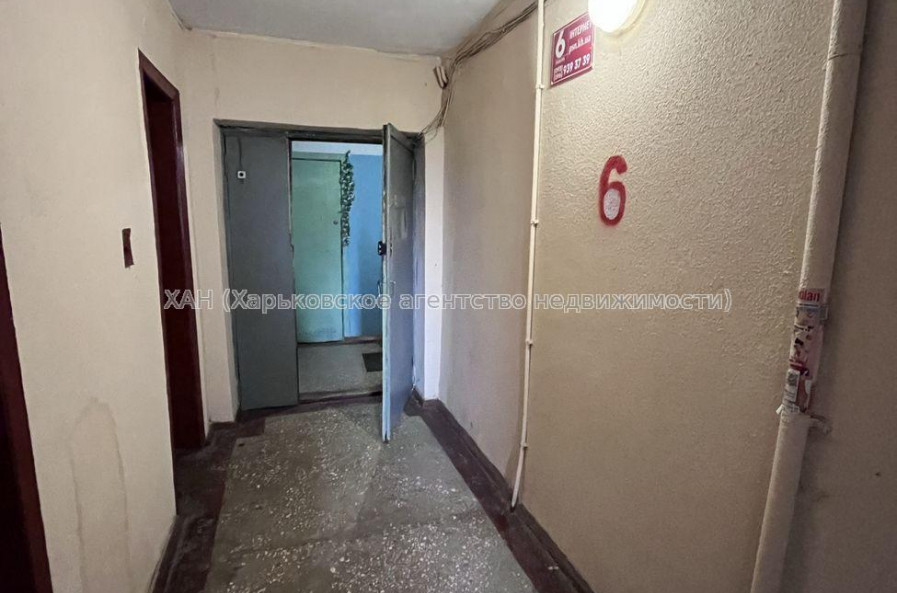 Продам квартиру, Павла Тычины ул. , 23 , 3  ком., 65.80 м², советский ремонт 