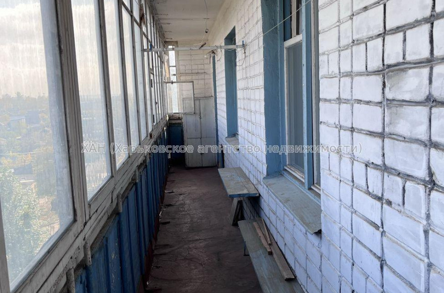 Продам квартиру, Павла Тычины ул. , 23 , 3  ком., 65.80 м², советский ремонт 