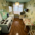 Продам квартиру, Павла Тычины ул. , 3 кім., 65.80 м², советский ремонт 