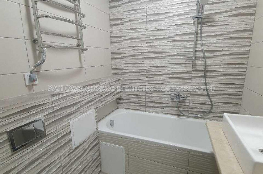 Продам квартиру, Сабуровский пер. , 1 кім., 36.60 м², евроремонт 