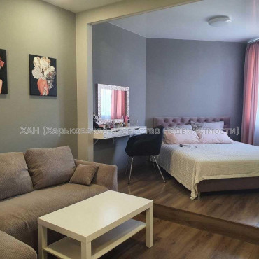 Продам квартиру, Сабуровский пер. , 1 кім., 36.60 м², евроремонт 