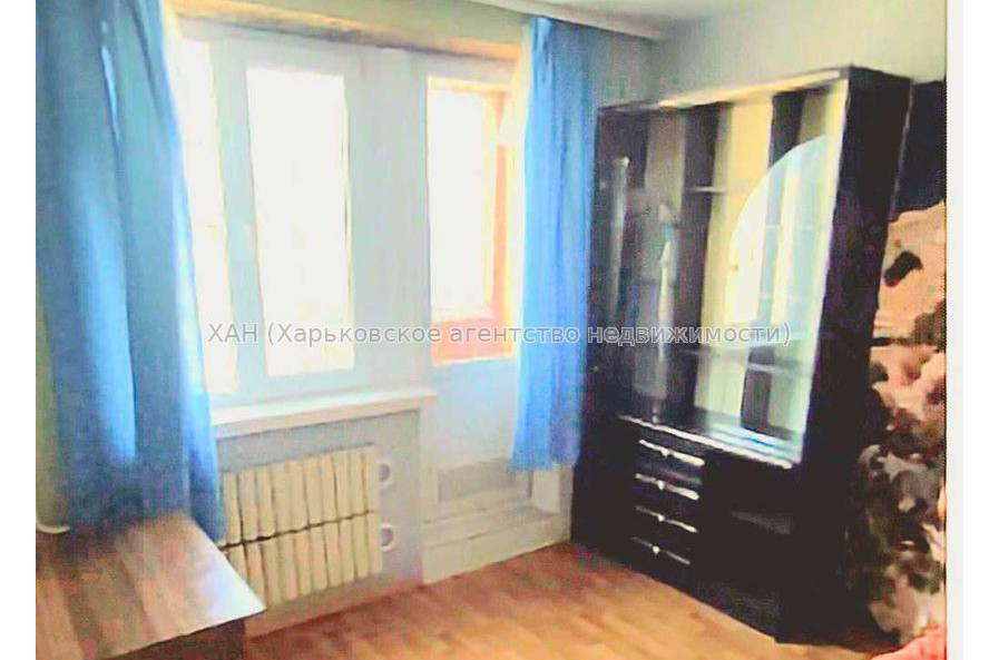 Продам квартиру, Роганская ул. , 1 кім., 27 м², косметический ремонт 