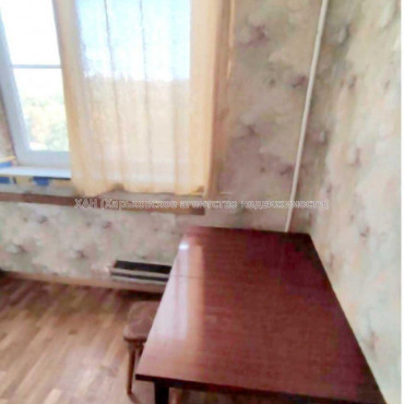 Продам квартиру, Роганская ул. , 1 кім., 27 м², косметический ремонт 