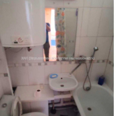 Продам квартиру, Роганская ул. , 1 кім., 27 м², косметический ремонт 